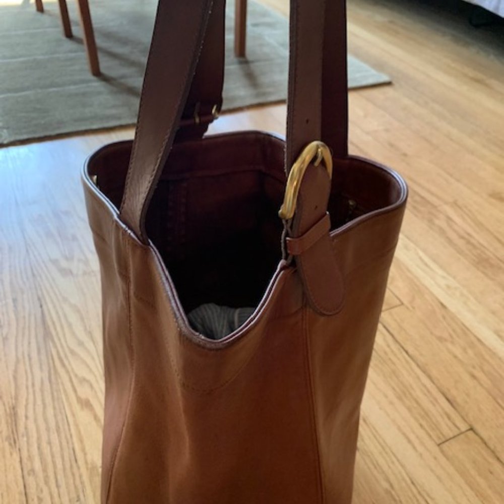 Vintage Coach 4082